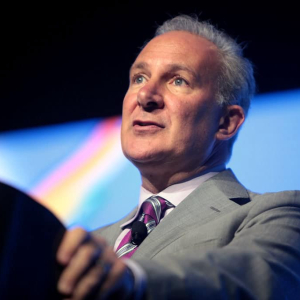 Peter Schiff: Instead of Getting New Money, Bitcoin Dumped After Reaching ATH