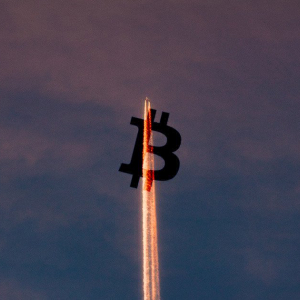 Bitcoin’s short-term skew collapses as CME options volume rockets