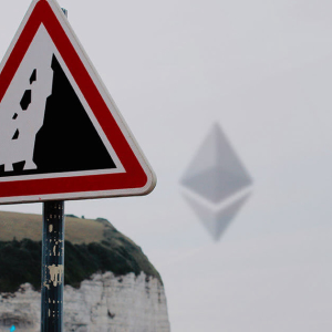 Ethereum’s daily active address count is flashing a major warning sign for ETH