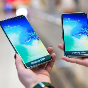Blockchain Goes Mainstream? Samsung Confirms Digital Wallet Integration for Galaxy S10