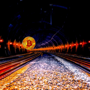 Crypto Analyst Calls for Caution, Says Bitcoin Downside Now at $6,000