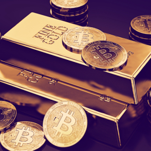Gold price breaks records while Bitcoin refuses to budge
