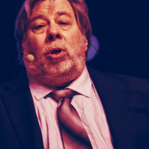 Apple Co-founder Wozniak’s Crypto Doubles in Price Overnight