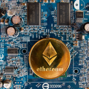 Ethereum’s (ETH) Miner Revenue From Fees Surpasses Bitcoin’s