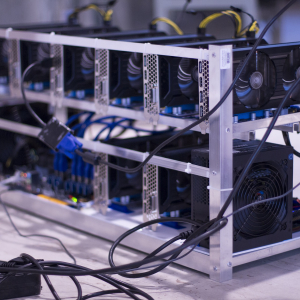 Report: Bitmain to Launch 200,000 Crypto Mining Rigs in China
