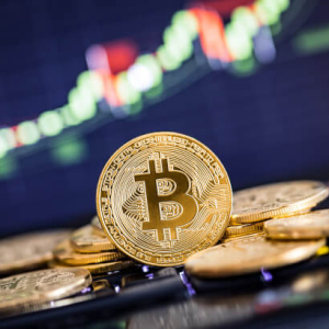 Bitcoin Can Still Endure Post-Halving Drops, Analysts Warn