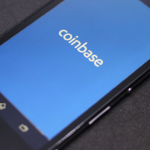 Falling Bitcoin Price Causes Decline in Coinbase App Downloads