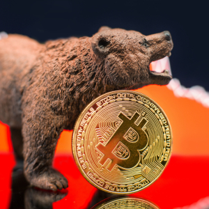 Bitcoin: BTC Stabilizes After Sinking Below $3,500, Analysts Claim it is Likely to Drop Further