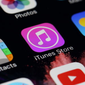 Apple Reportedly Removes Crypto Podcast, Continued Crackdown on Industry?