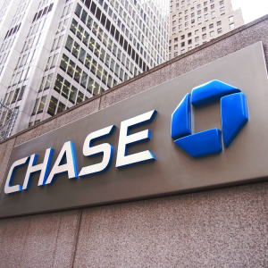 Bitcoin Adoption: Could Chase Bank’s Anti-Conservative Push be an Opening Crypto?