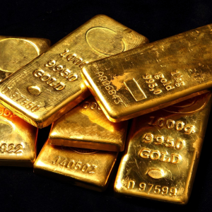 Investors up their gold holdings for 3rd consecutive month amid trade-war risks