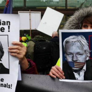 Trump to Pardon Bitcoiner Julian Assange Says Pastor Mark Burns